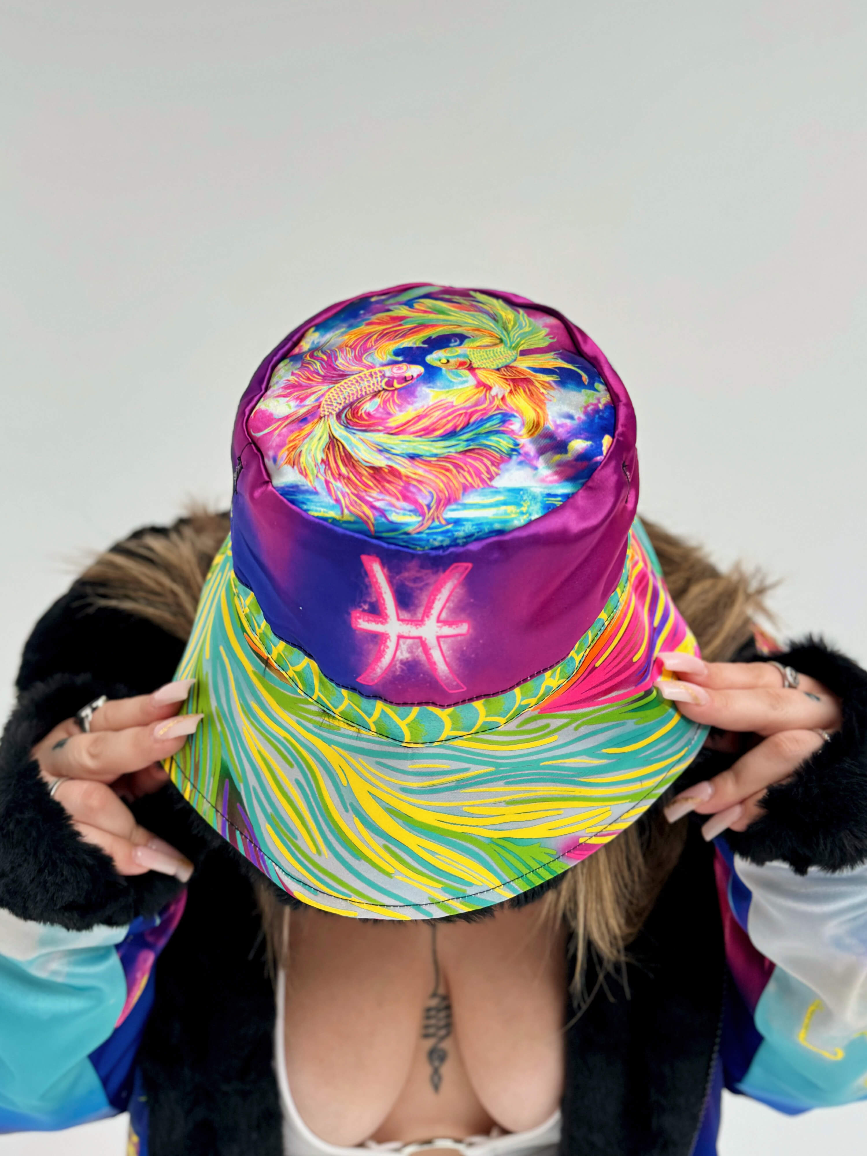 Zodiac Dreams ♓️ Pisces Bucket Hat